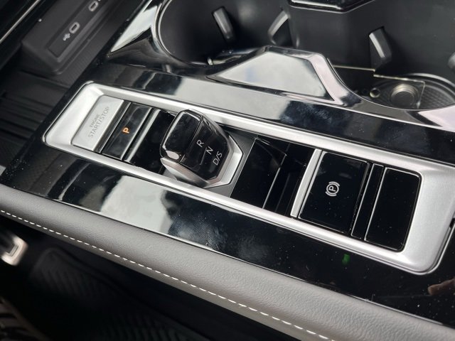 New 2026 Volkswagen Atlas Cross Sport SEL Premium R-Line image 24