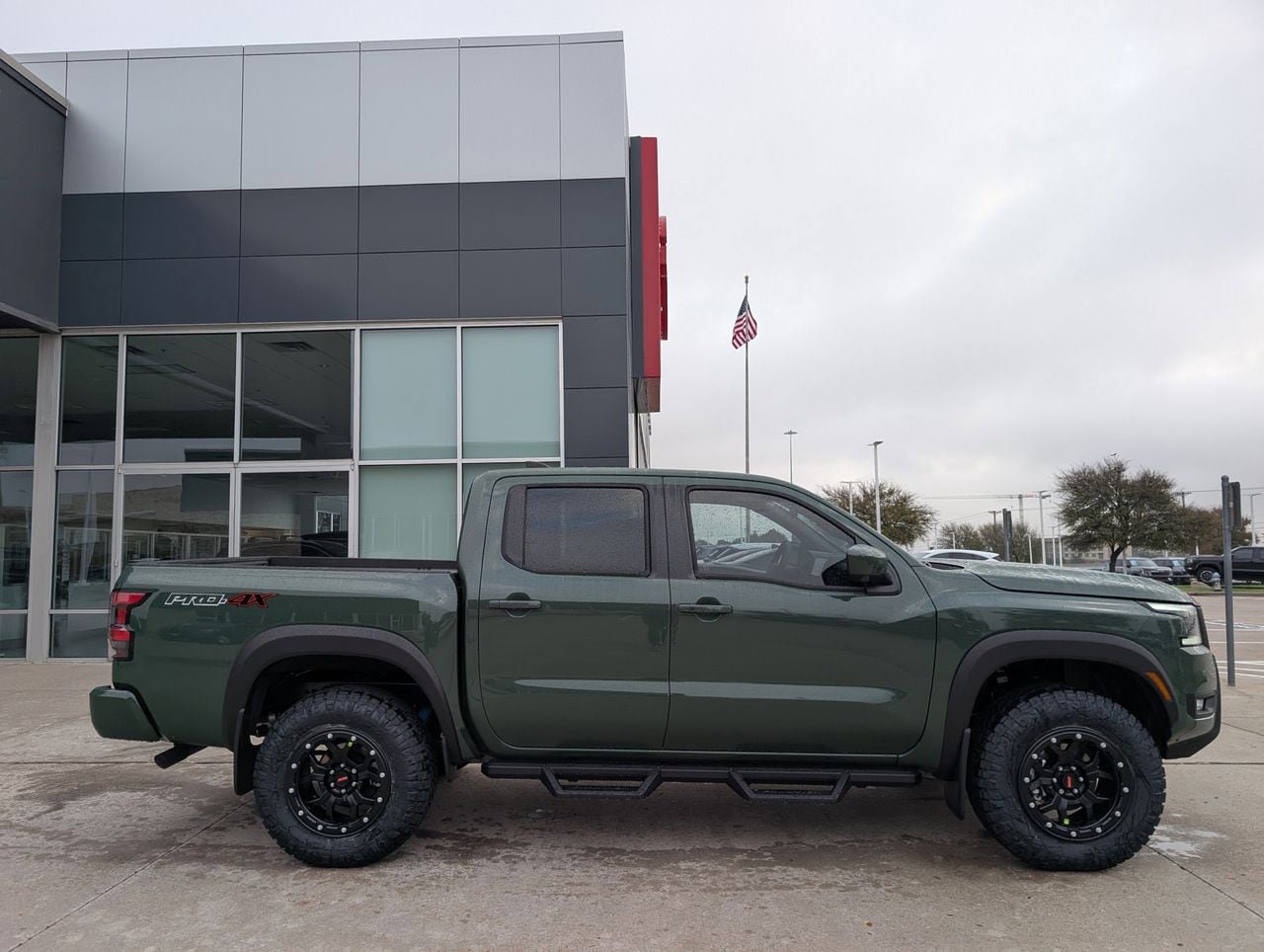 New 2026 Nissan Frontier PRO-4X w/ Pro-4x Convenience Package AWD/4WD image 3