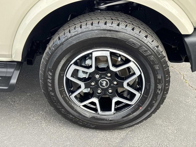 Used 2025 Ford Bronco Outer Banks image 38