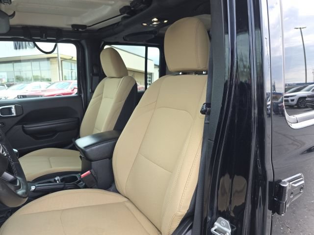 Used 2021 Jeep Gladiator Sport AWD/4WD image 17