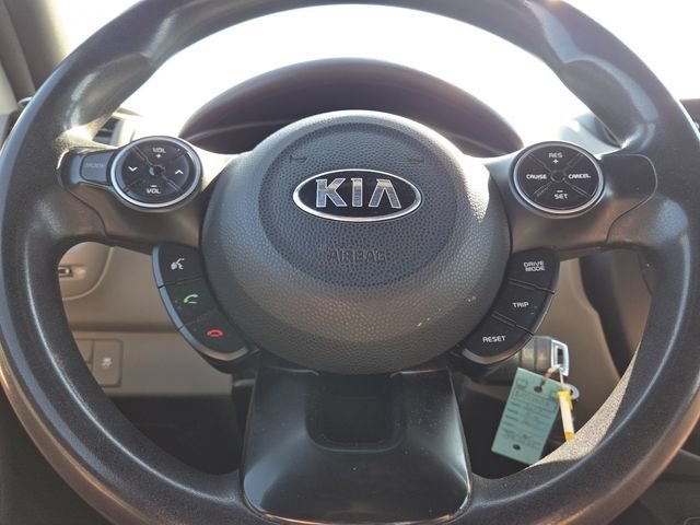 Used 2017 Kia Soul + FWD image 28