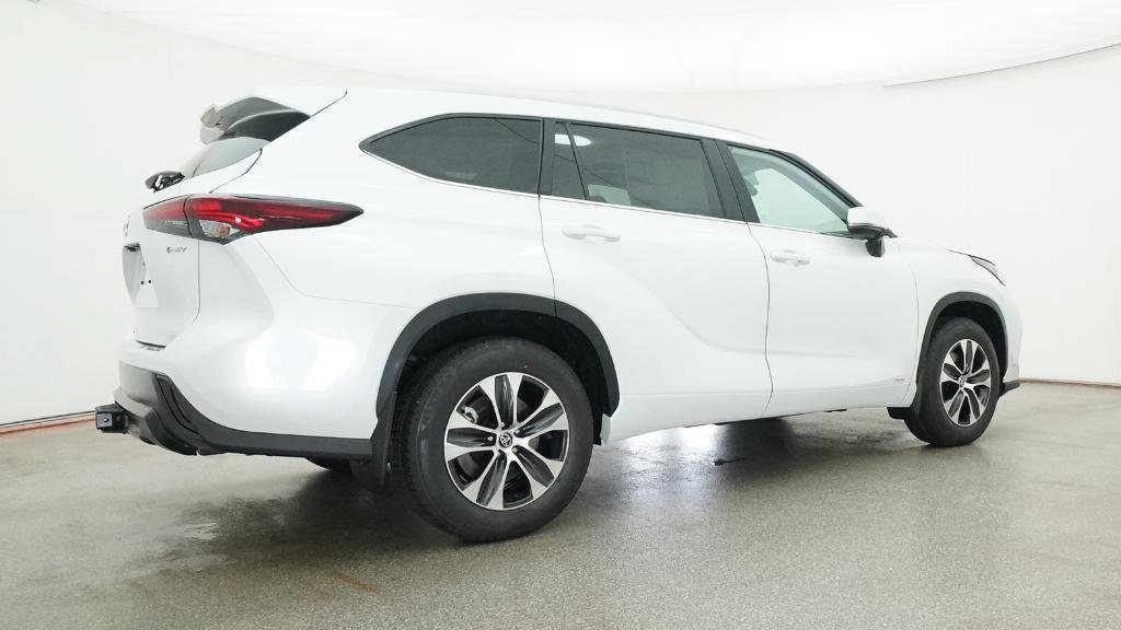 New 2026 Toyota Highlander XLE AWD/4WD image 18