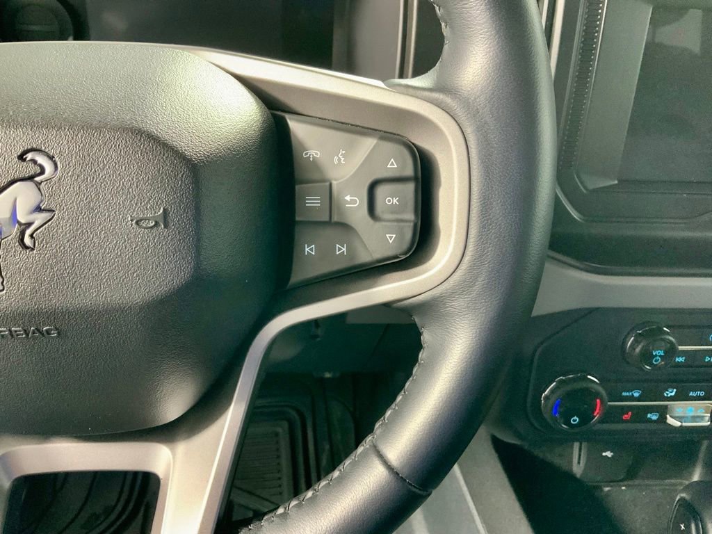 Used 2023 Ford Bronco Badlands image 24