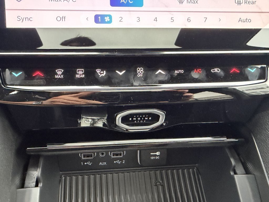 New 2026 Jeep Grand Cherokee Limited AWD/4WD image 22
