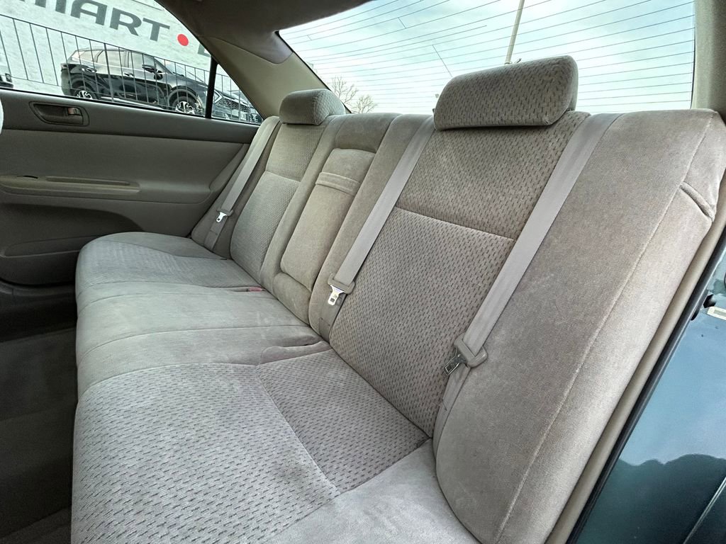 Used 2003 Toyota Camry image 17