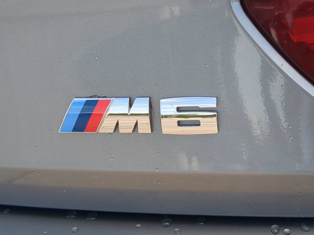 Used 2018 BMW M6 Convertible RWD image 11
