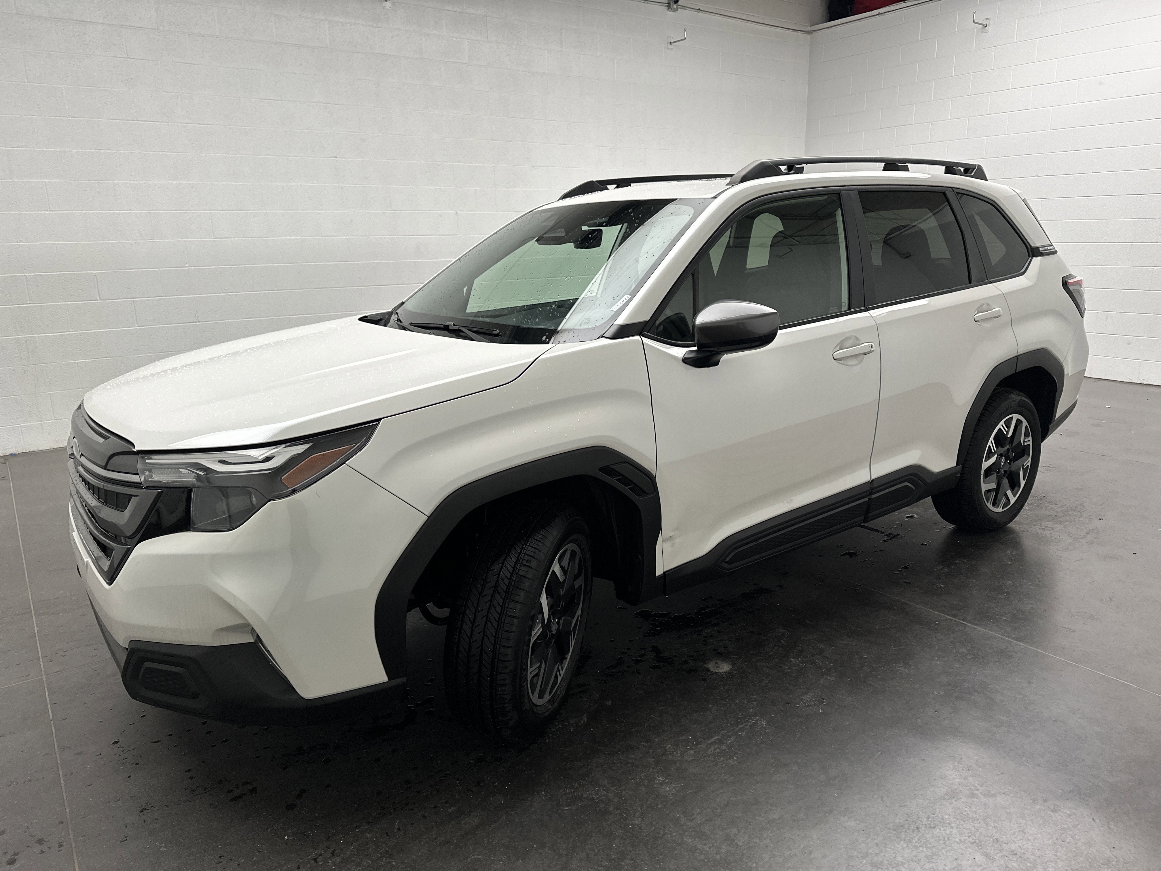 Used 2025 Subaru Forester Premium w/ Convenience Package #1 image 4