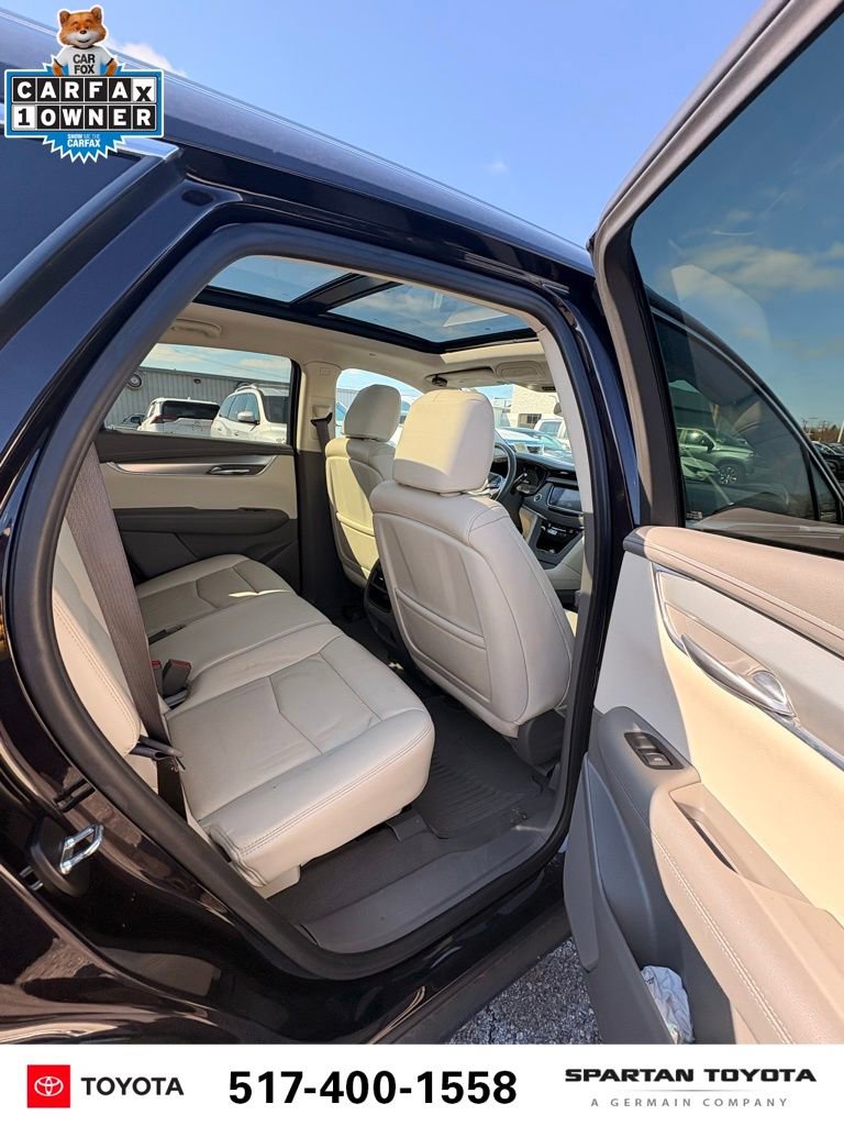 Used 2018 Cadillac XT5 Luxury w/ Driver Awareness Package image 14