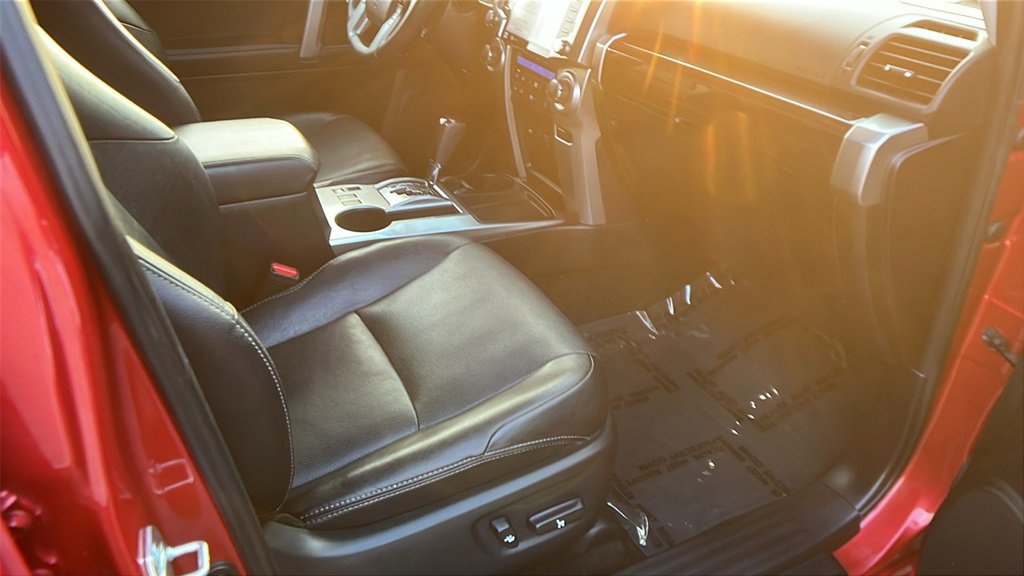 Used 2022 Toyota 4Runner Limited image 18