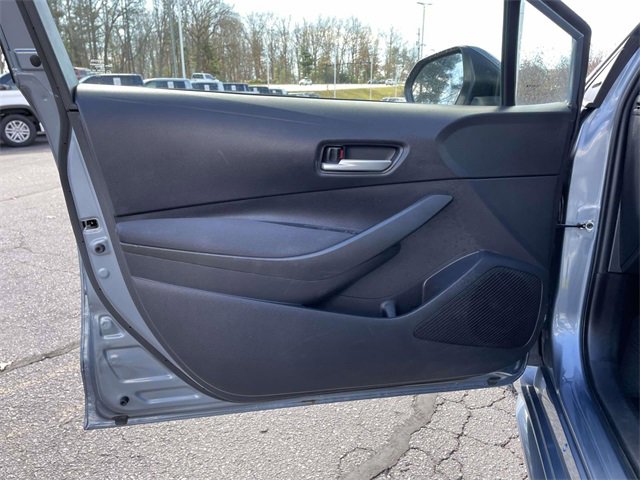 Used 2021 Toyota Corolla LE image 17