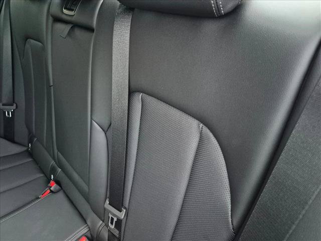 Used 2022 BMW 330i Sedan w/ Driving Assistance Package RWD image 15