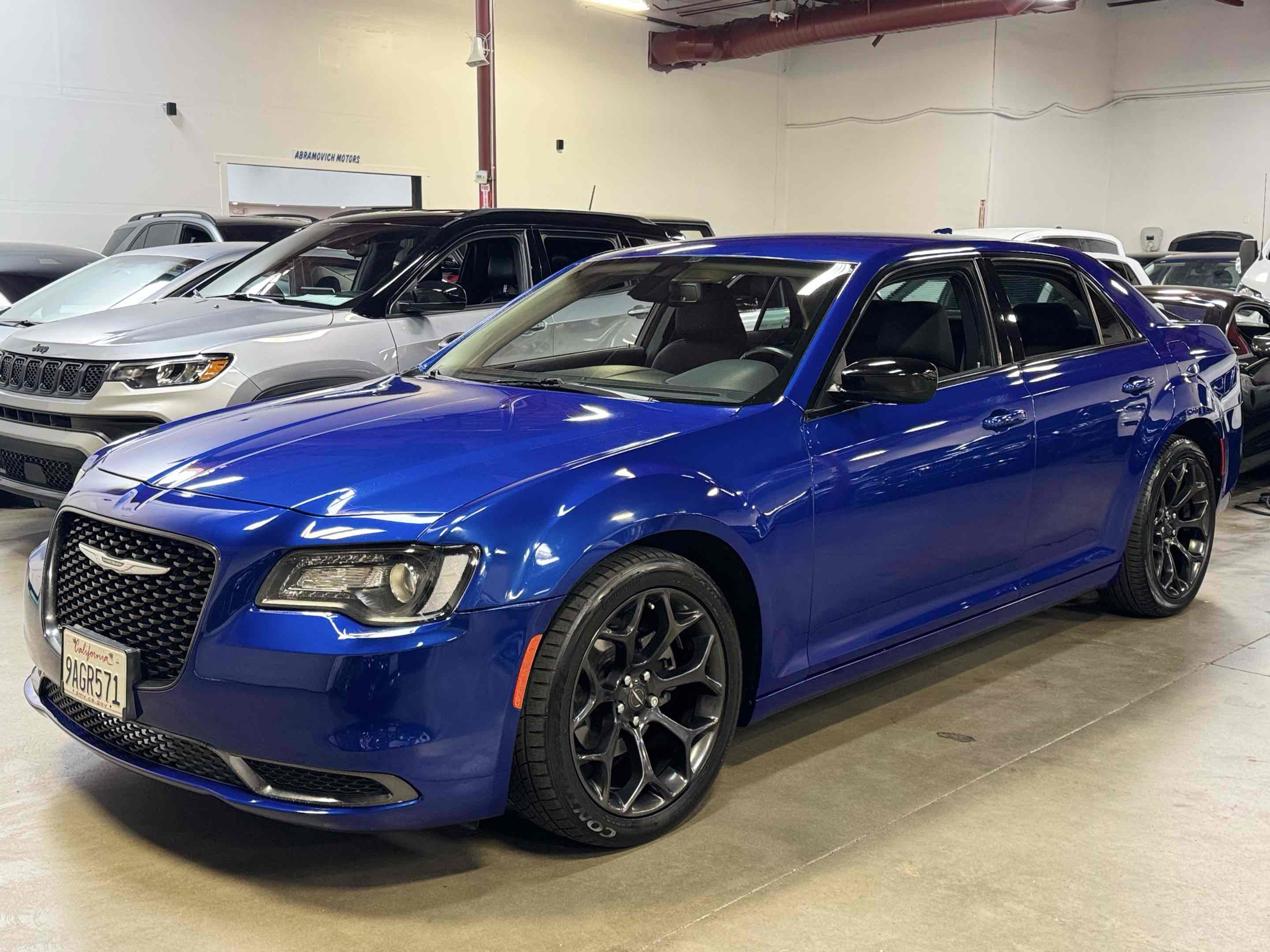 Used 2019 Chrysler 300 Touring w/ Sport Appearance Package image 72