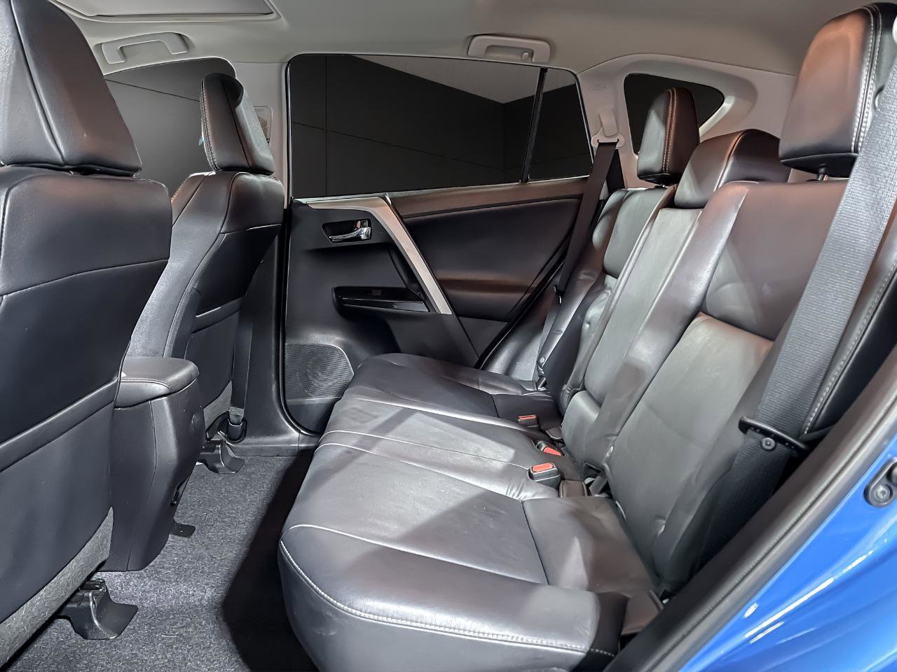 Used 2017 Toyota RAV4 Limited image 15