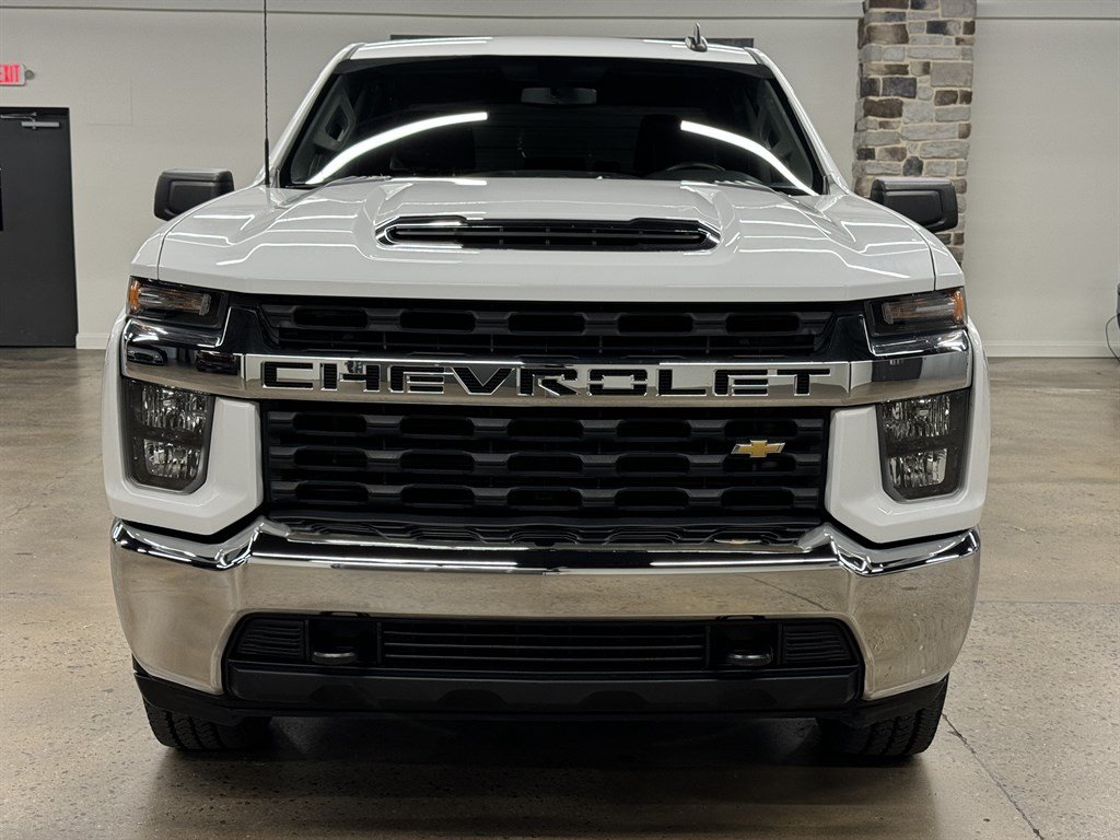 Used 2022 Chevrolet Silverado 2500 LT AWD/4WD image 2