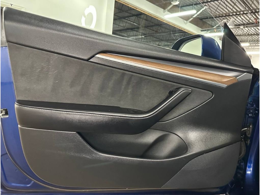 Used 2022 Tesla Model 3 Long Range AWD/4WD image 28