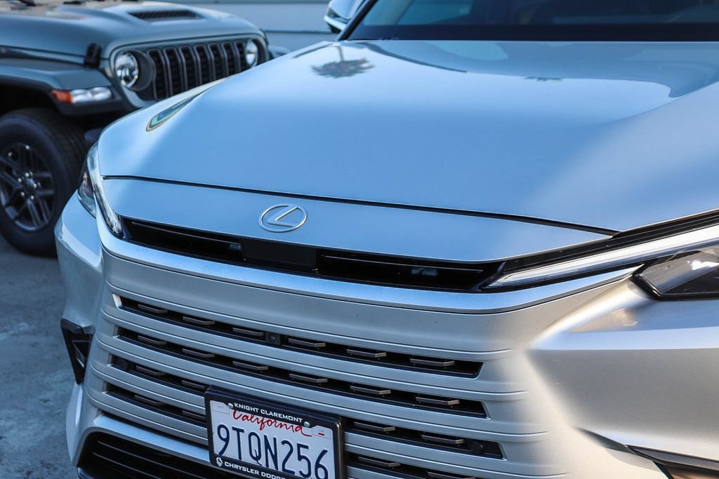 Used 2025 Lexus TX 350 AWD w/ Technology Package image 6