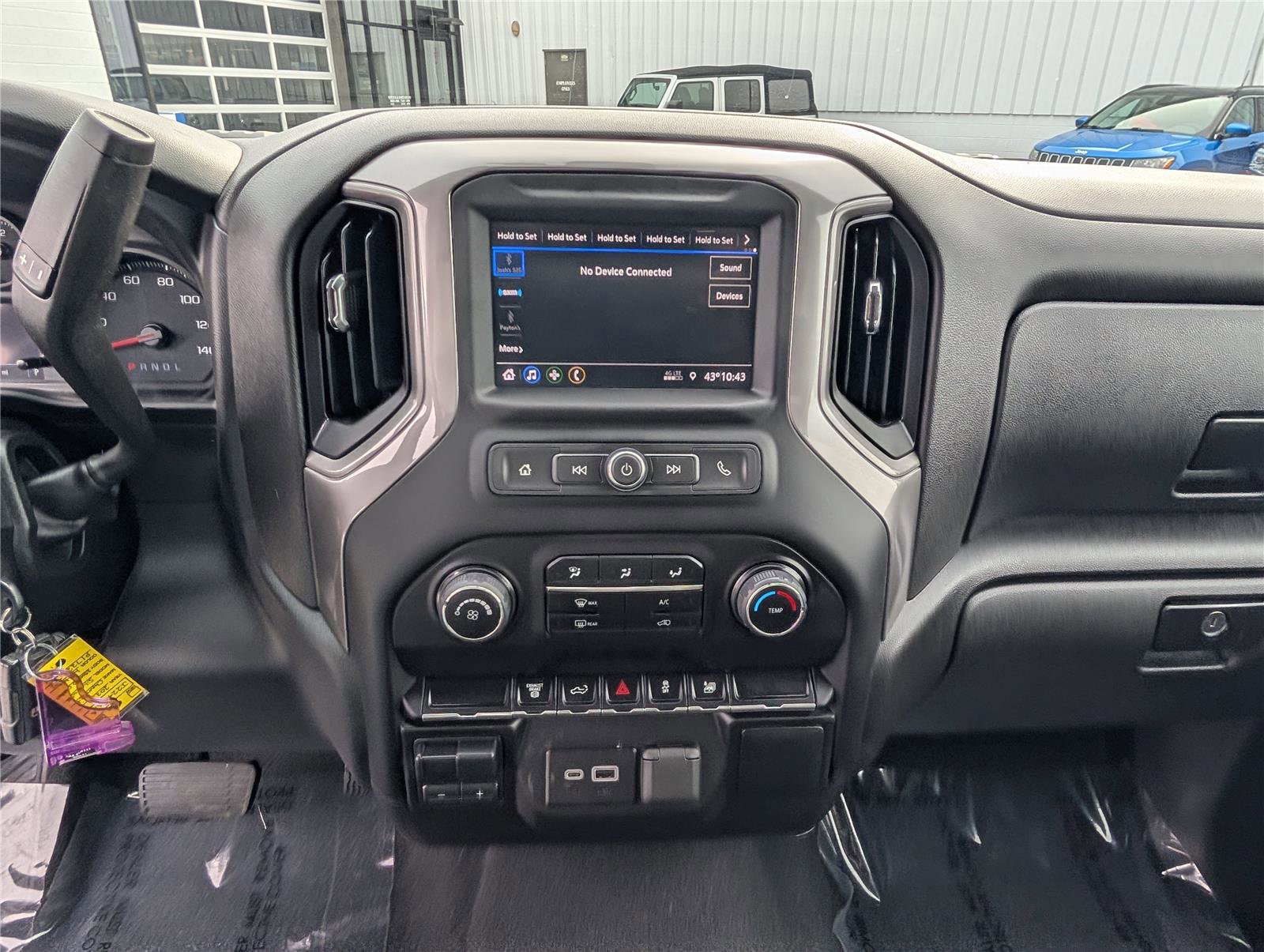 Used 2023 Chevrolet Silverado 2500 Custom w/ Custom Value Package image 18