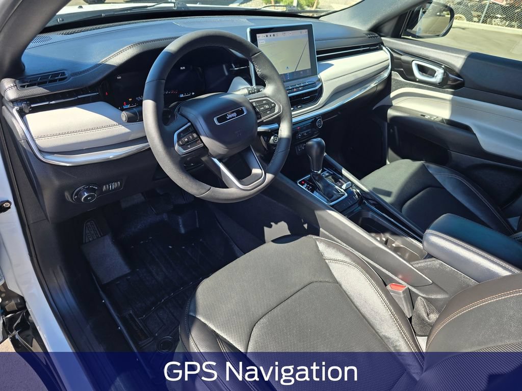 Used 2023 Jeep Compass Limited w/ Elite Group AWD/4WD image 2