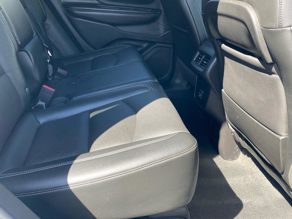 Used 2024 GMC Terrain SLT image 23