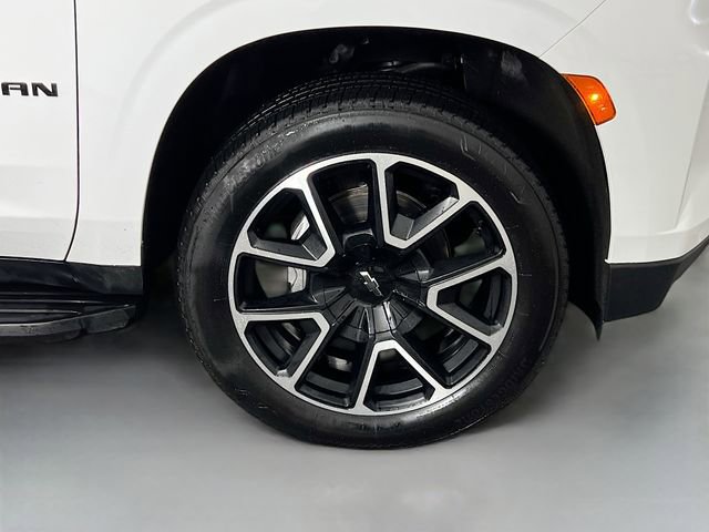 Used 2024 Chevrolet Suburban RST w/ Luxury Package image 41