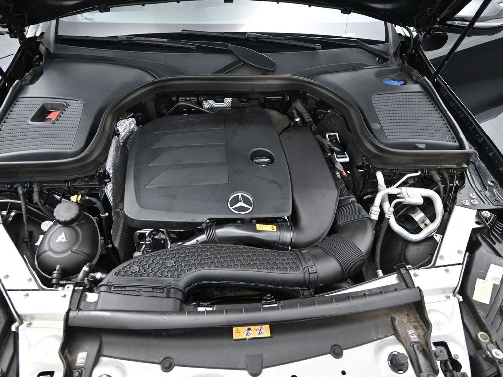Used 2022 Mercedes-Benz GLC 300 4MATIC Coupe image 20