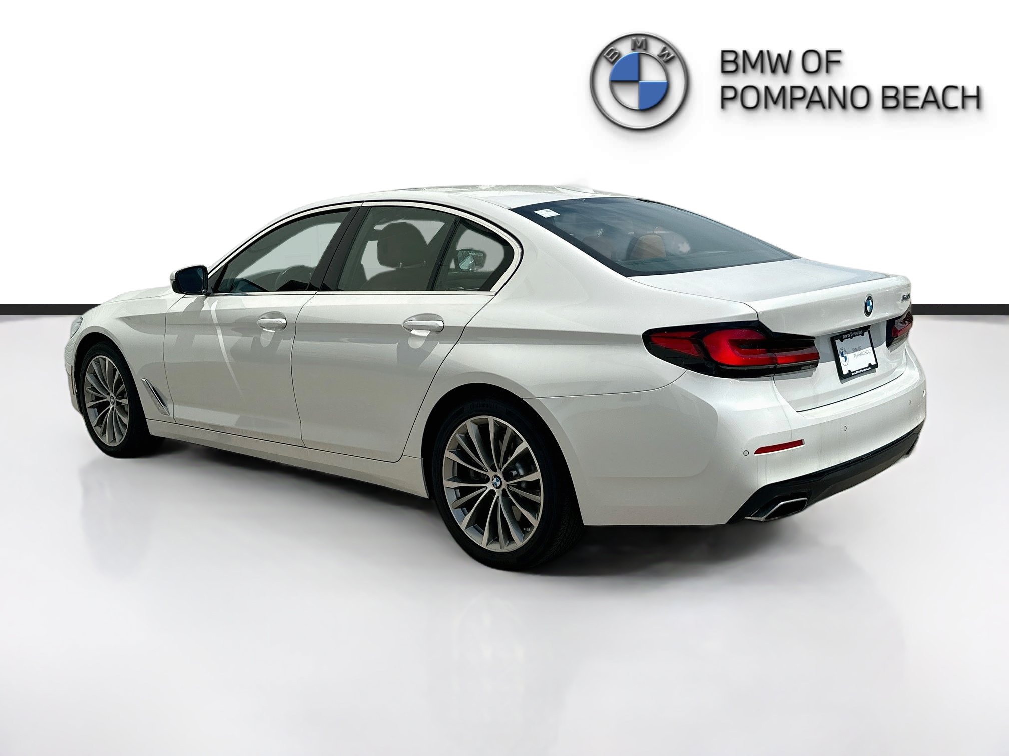 Used 2023 BMW 540i w/ Executive Package RWD image 5
