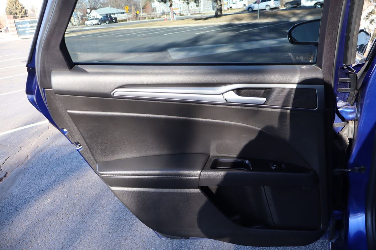 Used 2014 Ford Fusion Energi Titanium w/ Driver Assist Package image 24