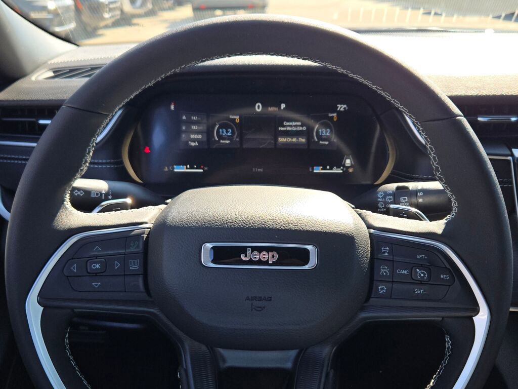 New 2025 Jeep Grand Cherokee L Altitude image 35