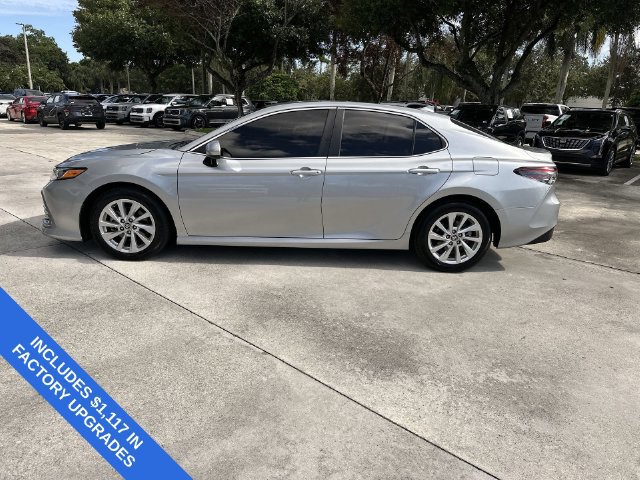 Used 2023 Toyota Camry LE FWD image 32