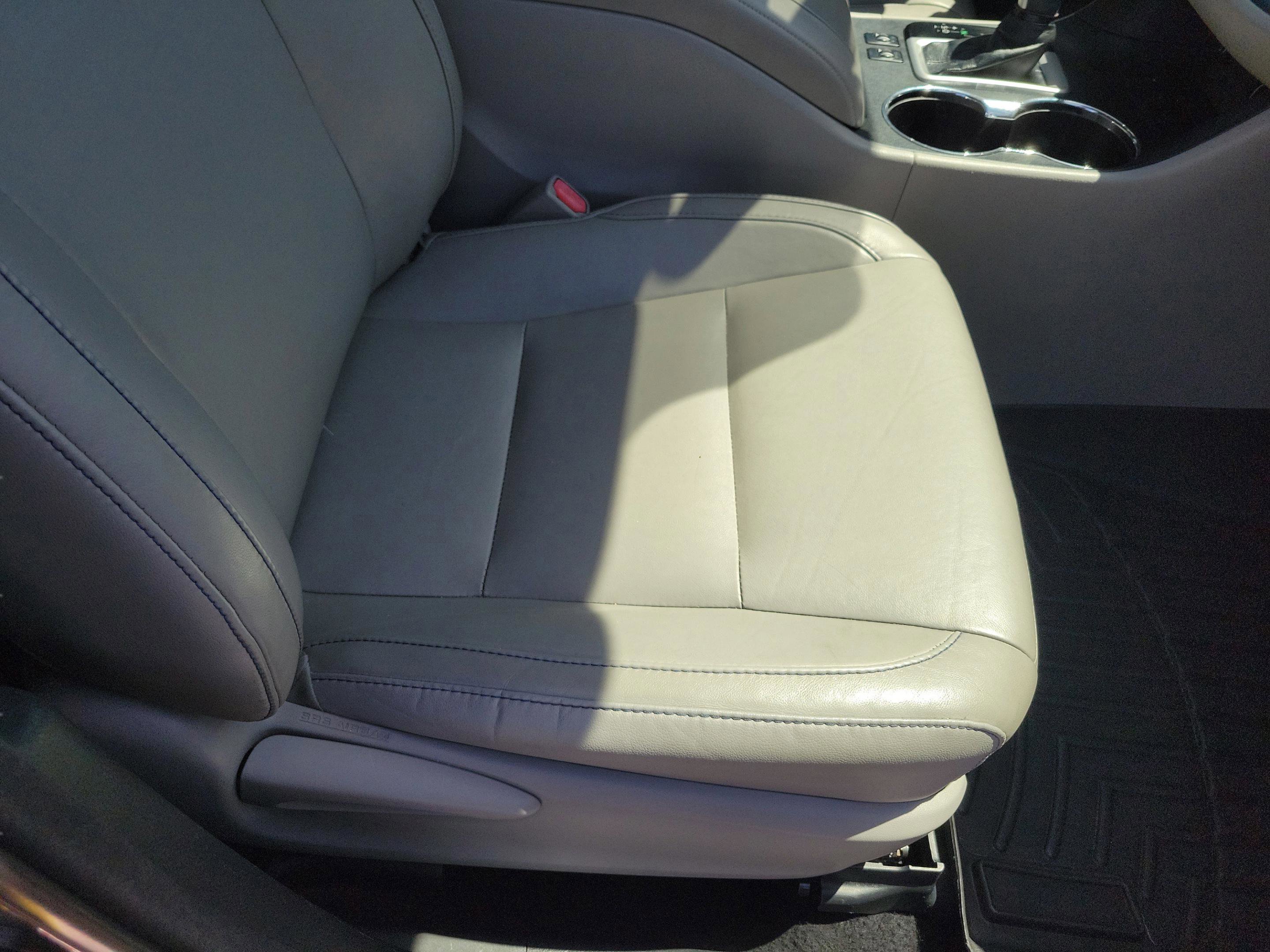 Used 2015 Toyota Highlander XLE image 19