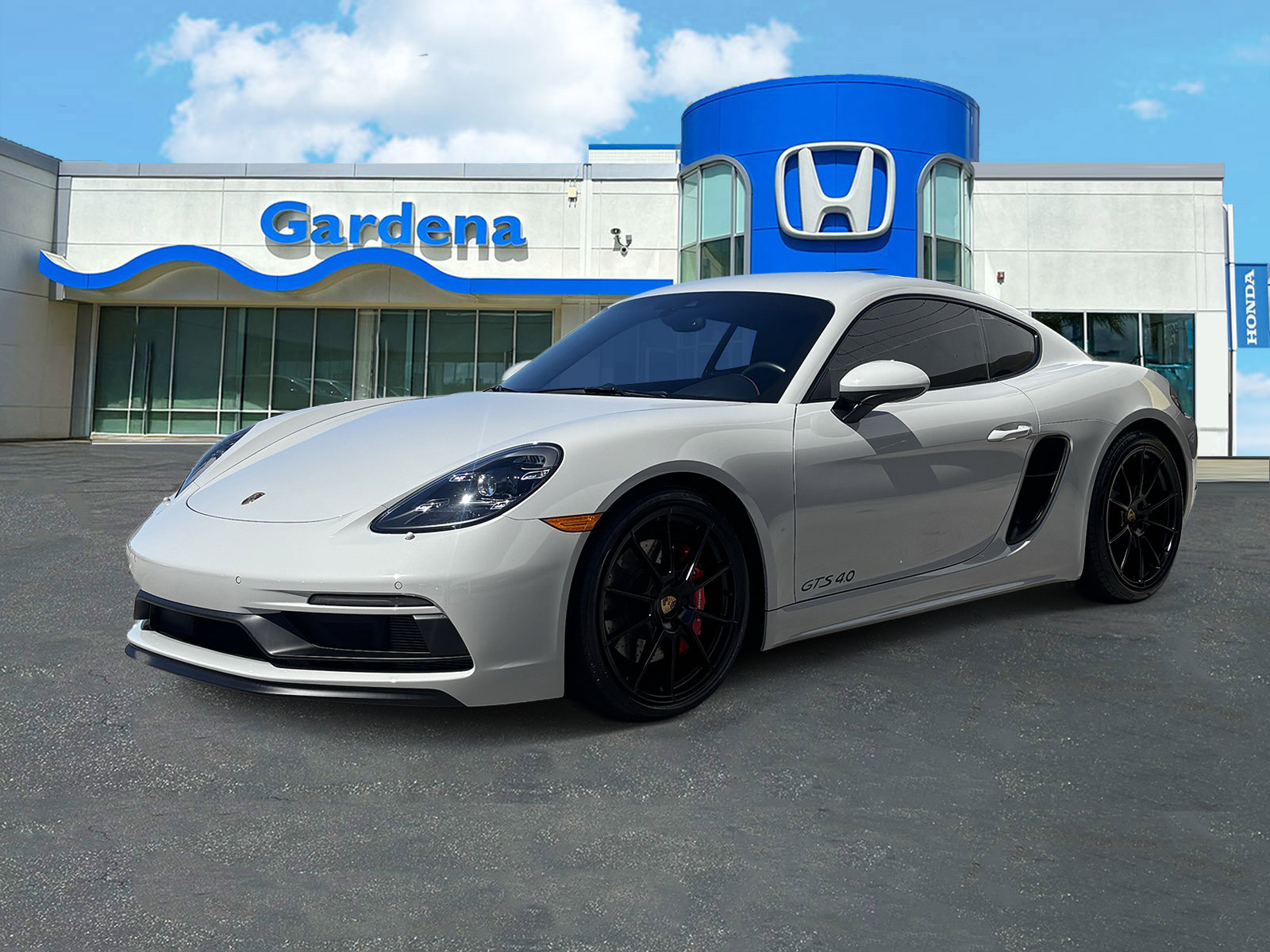 Used 2022 Porsche 718 Cayman GTS RWD image 3