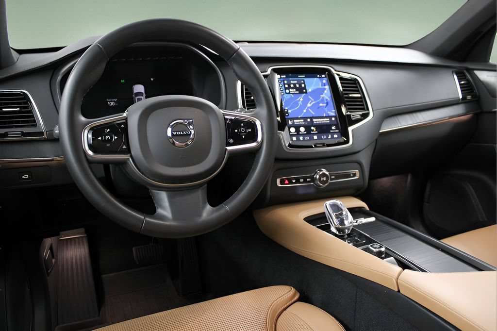 Certified 2023 Volvo XC90 B6 Ultimate w/ Protection Package Premier AWD/4WD image 16