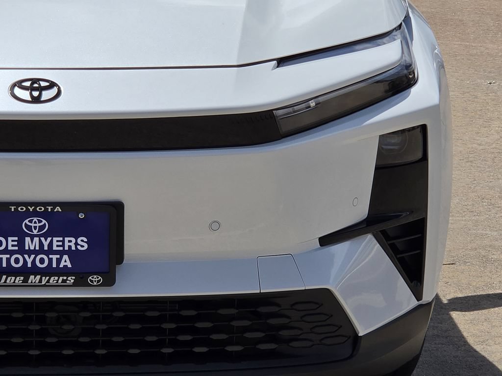 New 2026 Toyota C-HR AWD/4WD image 4