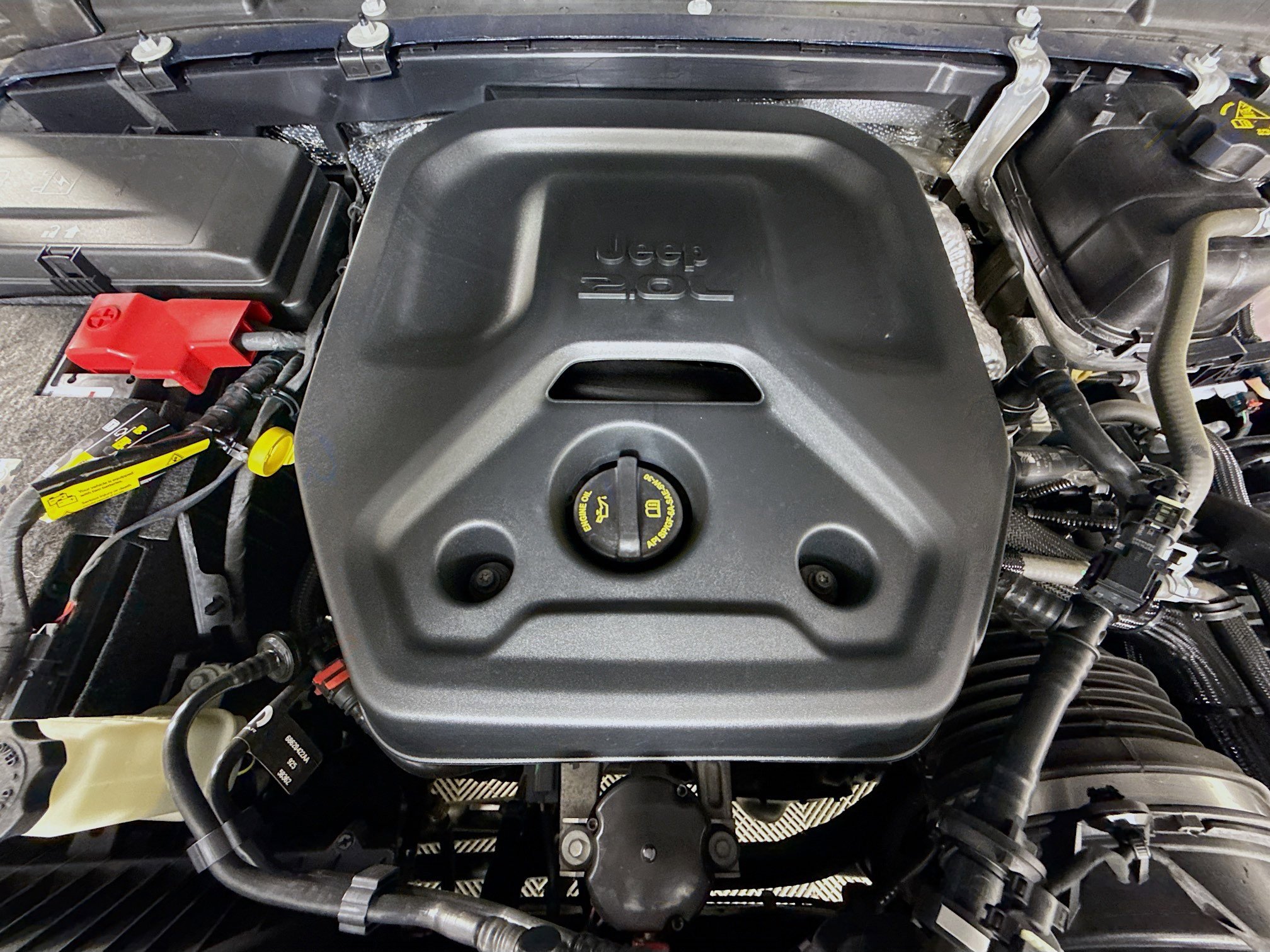 Used 2025 Jeep Wrangler Sport image 39
