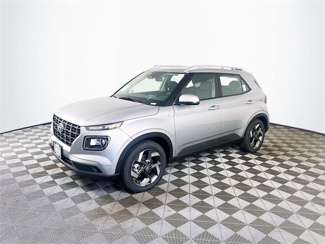 New 2025 Hyundai Venue SEL image 2