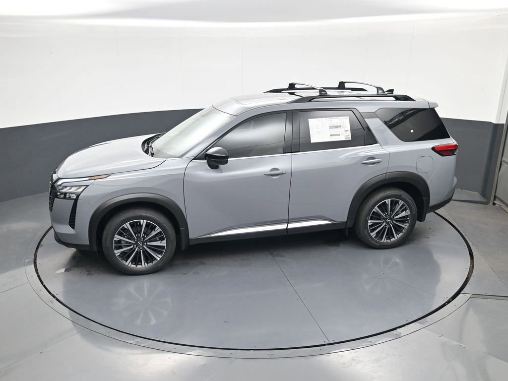 New 2026 Nissan Pathfinder Platinum AWD/4WD image 14