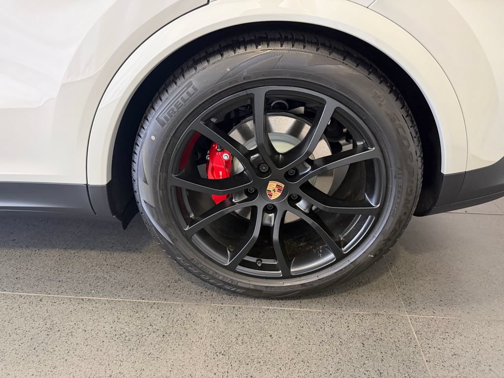 New 2026 Porsche Cayenne S AWD/4WD image 11