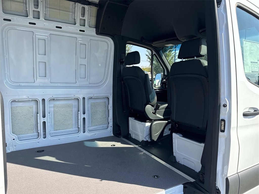 New 2025 Mercedes-Benz Sprinter 2500 image 12