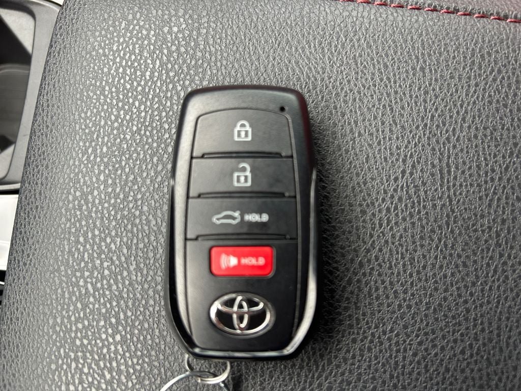 Used 2026 Toyota Camry XSE FWD image 31