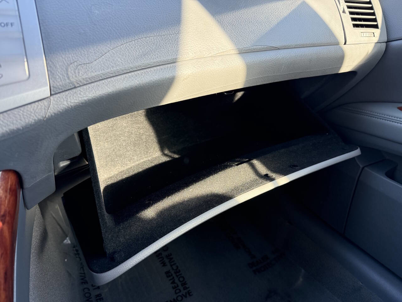 Used 2005 Toyota Avalon XLS image 21