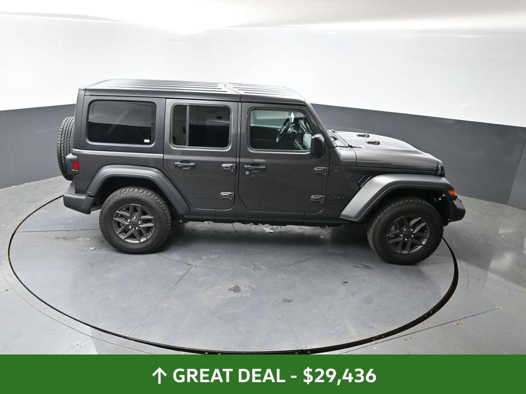 Used 2025 Jeep Wrangler Unlimited Sport AWD/4WD image 43