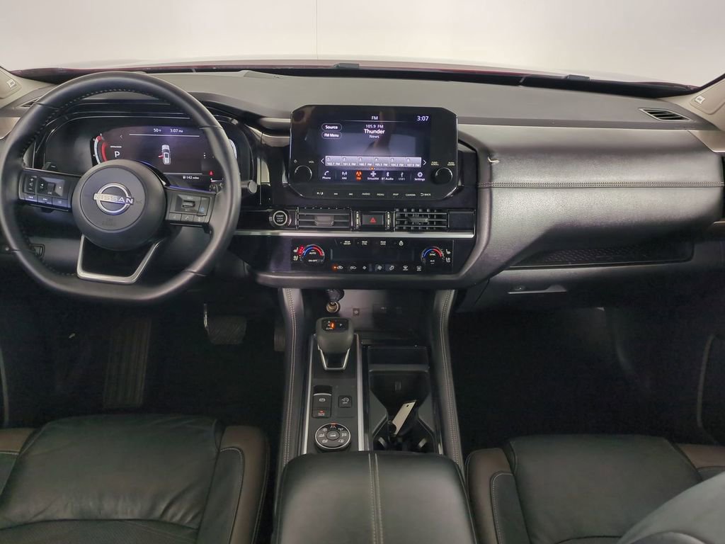 Used 2022 Nissan Pathfinder Platinum w/ Cargo Package image 18