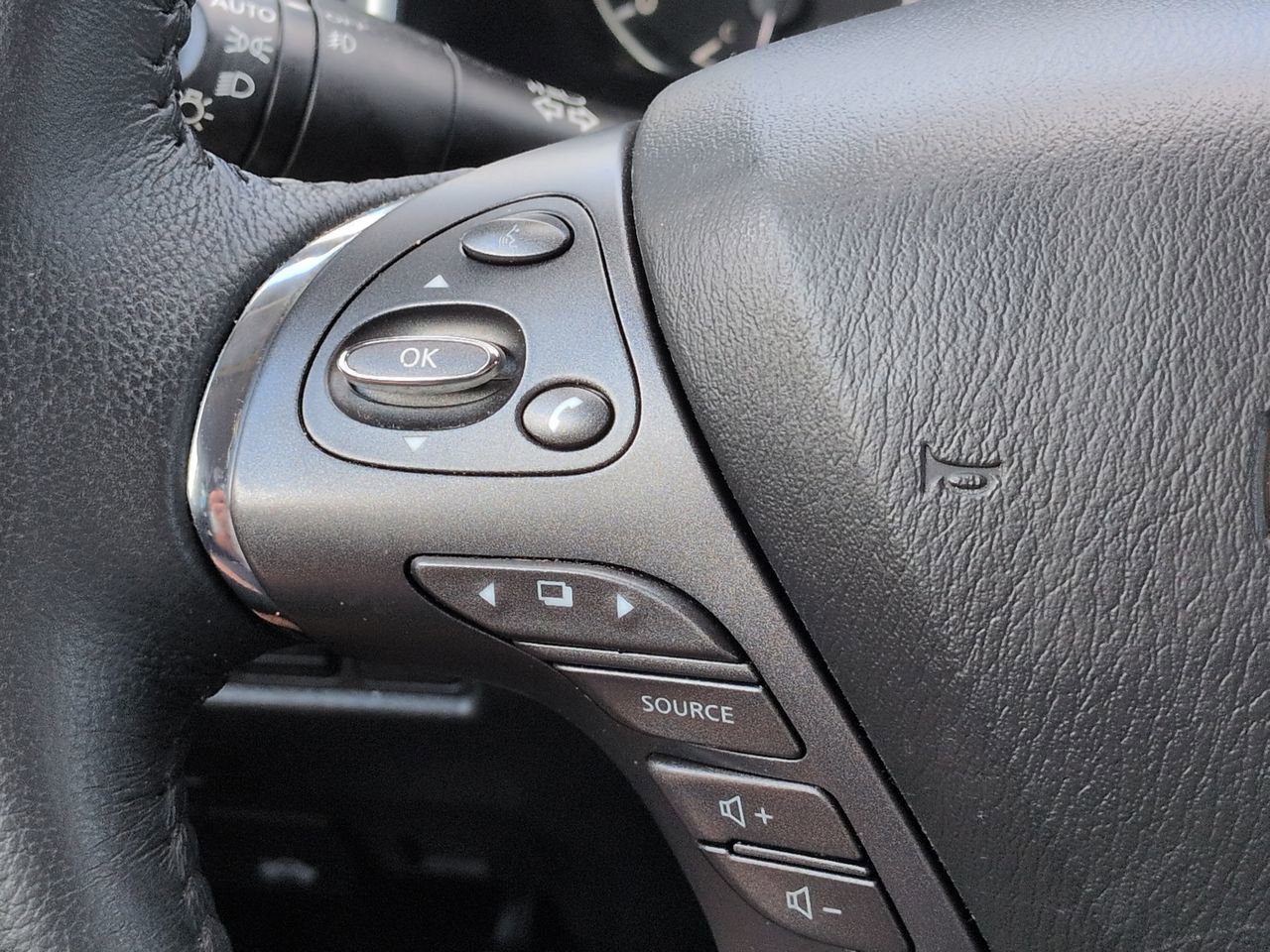 Used 2022 Nissan Murano SV AWD/4WD image 24