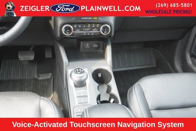 Used 2022 Ford Escape SEL image 16