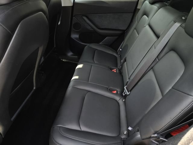 Used 2025 Tesla Model Y Long Range AWD/4WD image 14