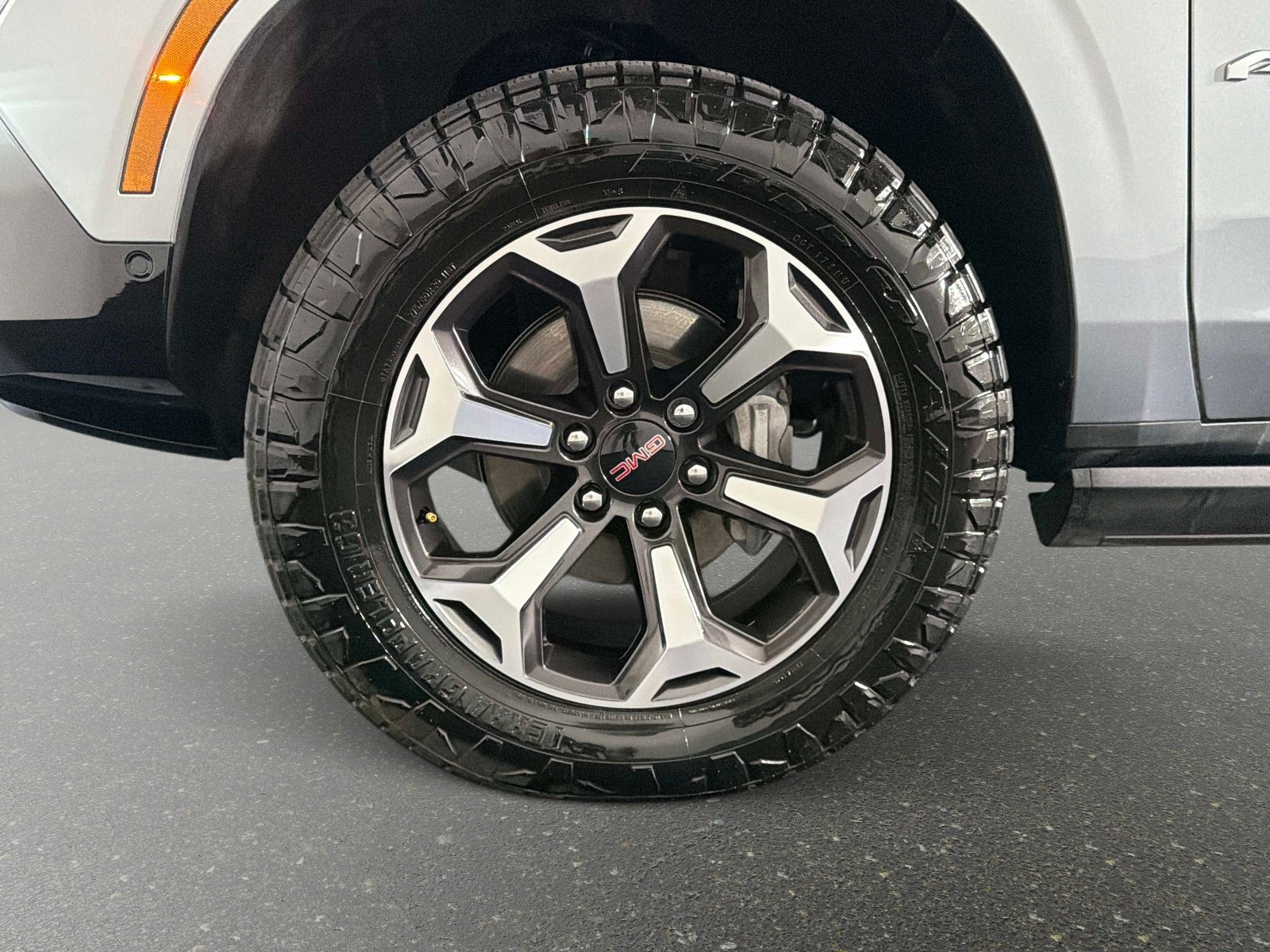 Used 2026 GMC Yukon XL AT4 Ultimate AWD/4WD image 19