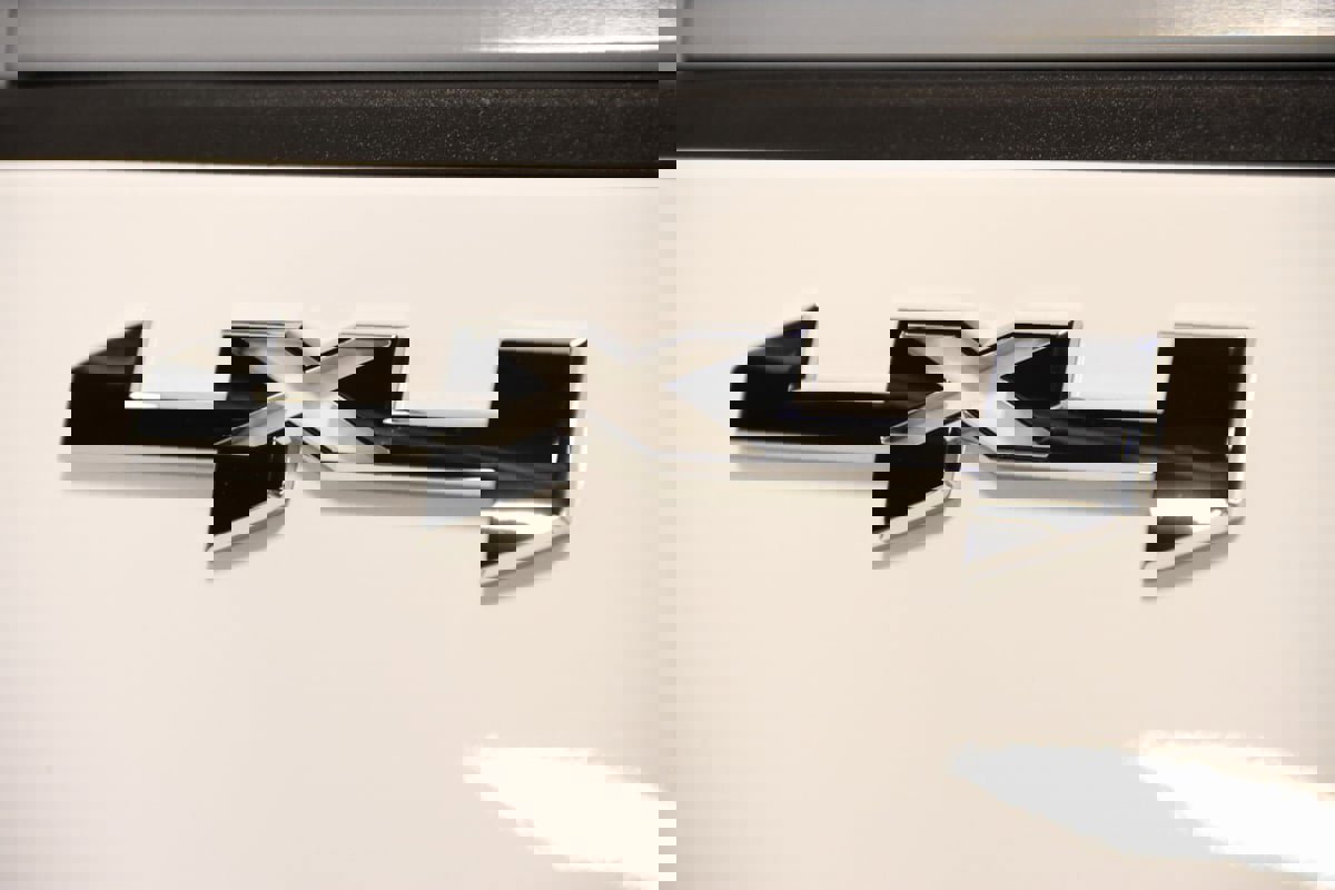 Used 2025 GMC Sierra 2500 SLE w/ SLE Convenience Package image 81