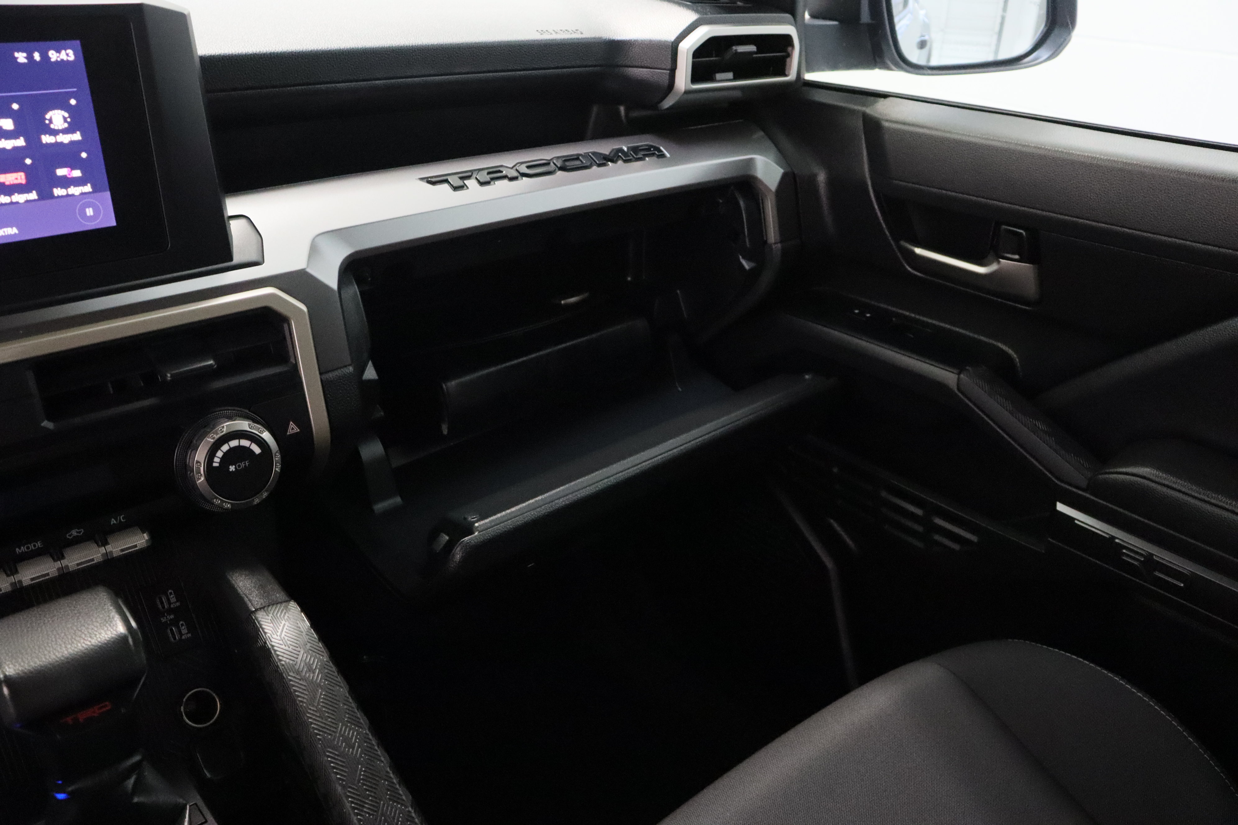 Used 2024 Toyota Tacoma TRD Off-Road AWD/4WD image 23