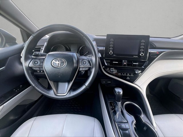 Used 2023 Toyota Camry SE FWD image 16