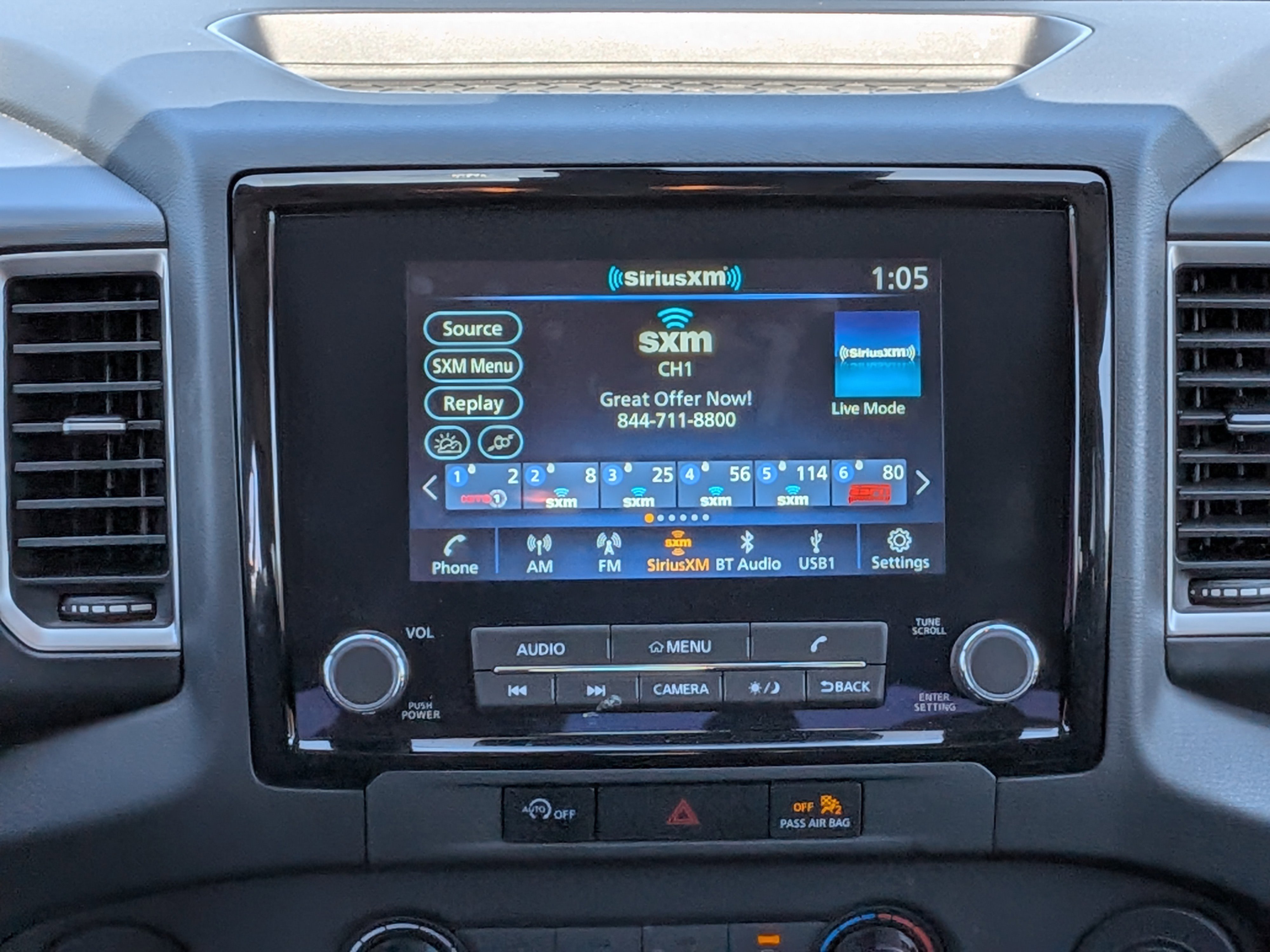 Used 2024 Nissan Frontier SV RWD image 18